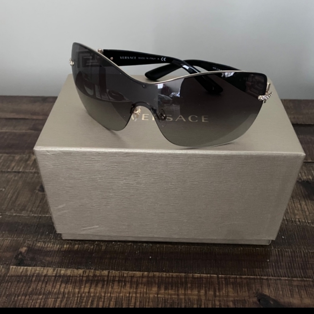 Versace Luxury Sunglasses - Picture 3 of 10
